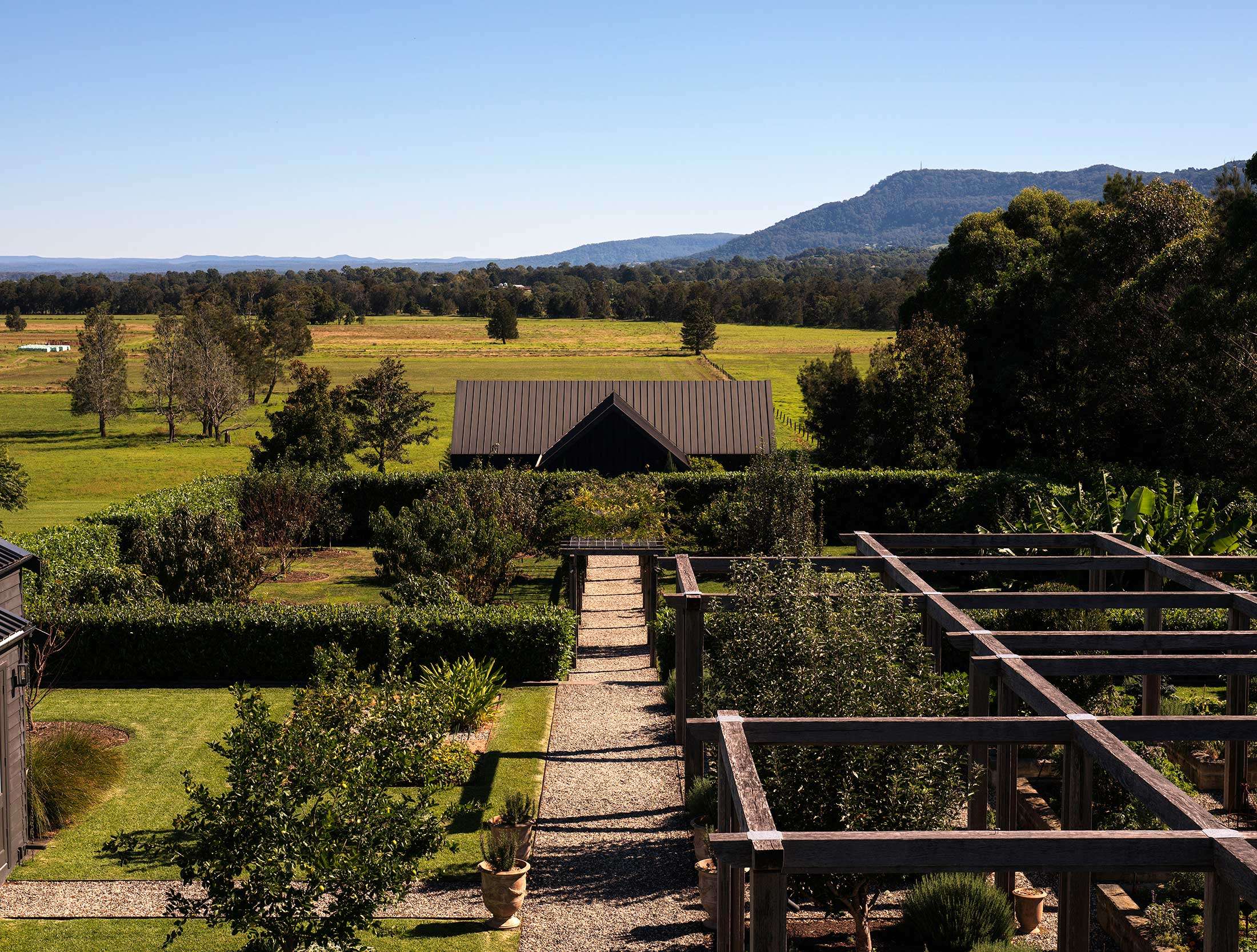 Linneaus_farm-linnaeus-collection-accommodation-berry-2026-agri-view