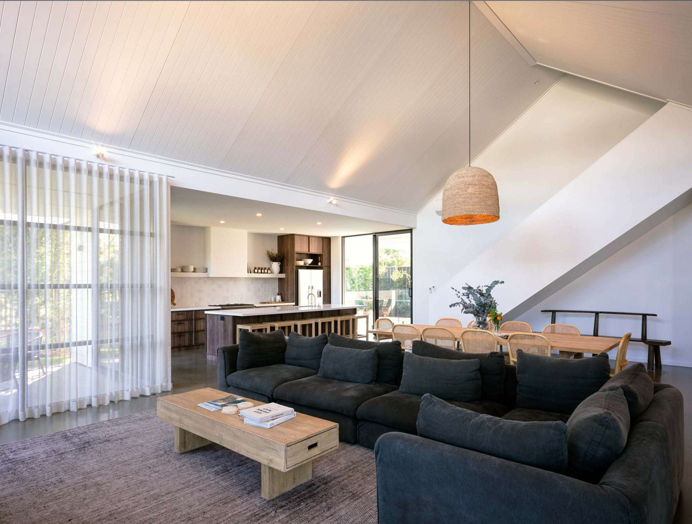 maple-cottage-berry-nsw-linnaeus-collection-family-holiday-accommodation-2026-01-hero